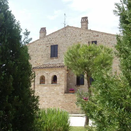 Casa vacanze Valley View Holiday In With Pool Garden Montelparo
